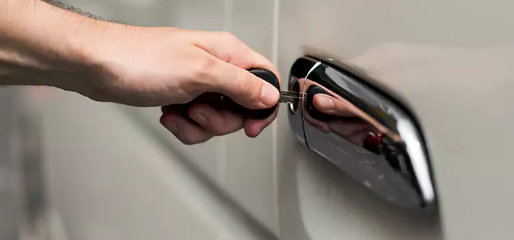 Why Choose Our Auto Locksmith Team in Holtsville, NY?