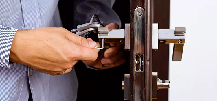 Commercial Door Lock Repair Holtsville