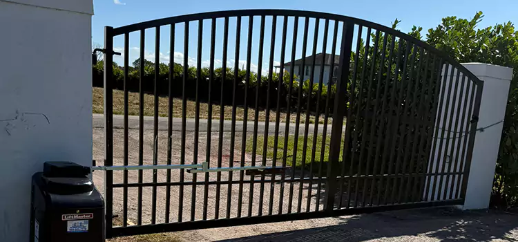 Driveway Fence Repair Holtsville